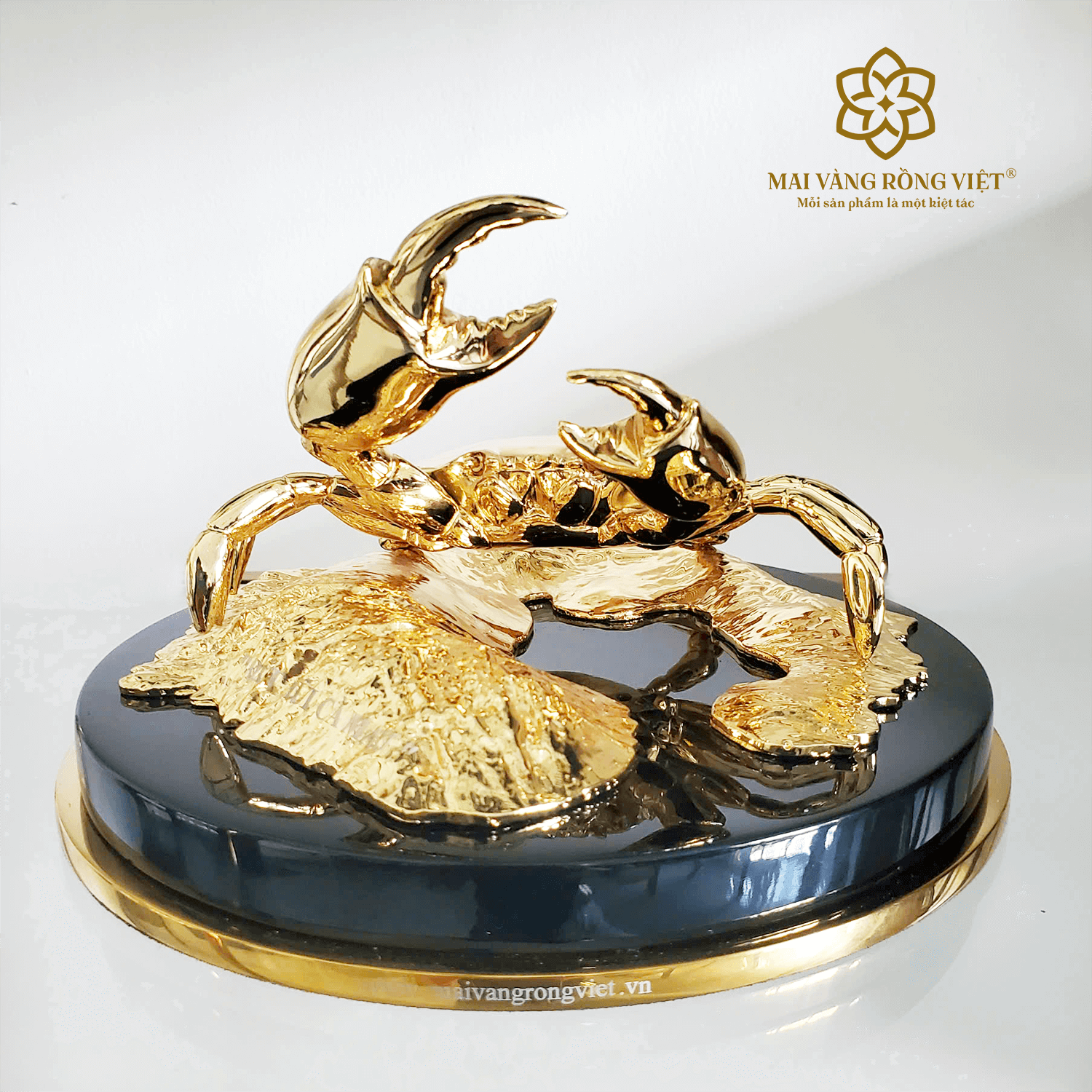 Tượng Cua Cà Mau Mạ Gold 1 Tượng Cua Cà Mau Mạ Gold