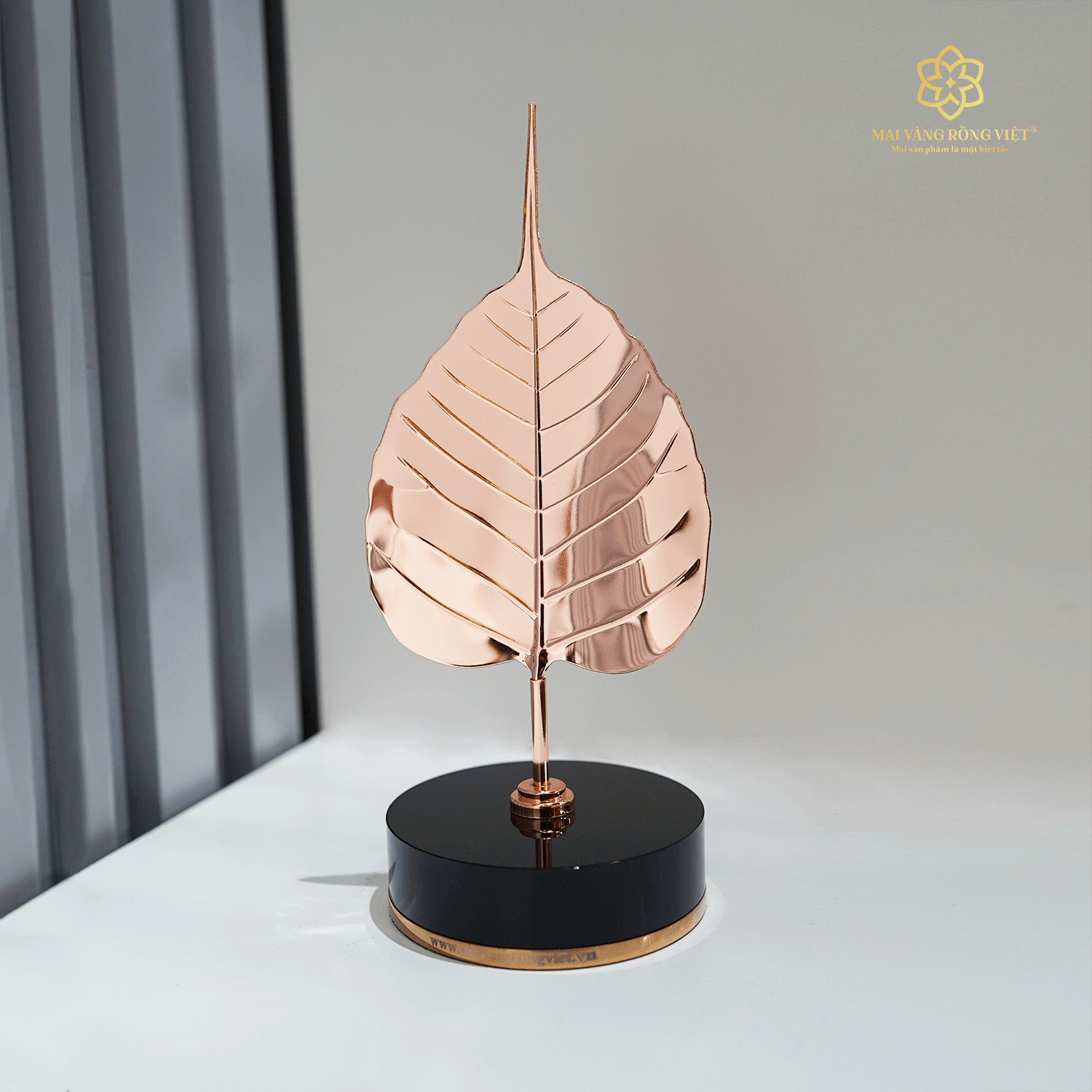 Lá Bồ Đề Hạnh Phúc đế Pha lê hình tròn - Màu Rose 1 Lá Bồ Đề Hạnh Phúc đế Pha lê hình tròn - Màu Rose